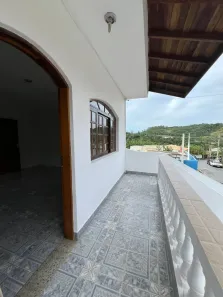 Casa com 2 Quartos para alugar, 65m² no Parque 9 de Julho, São Roque