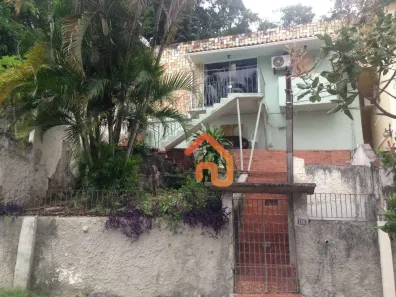 Casa com 3 Quartos à venda, 510m² no Santa Rosa, Niterói