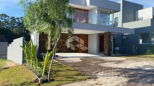 Casa de Condomínio com 3 Quartos à venda, 293m² no Vila Nova, Porto Alegre