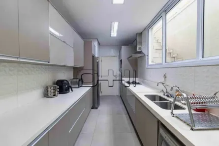 Casa com 4 Quartos para alugar, 400m² no Planalto Paulista, São Paulo