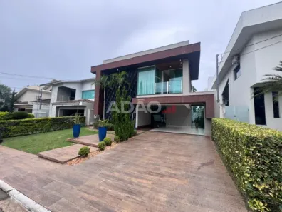 Casa de Condomínio com 4 Quartos à venda, 375m² no Jardins Madri, Goiânia