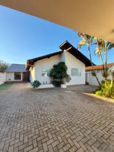 Casa com 3 Quartos à venda, 190m² no Passagem, Tubarão