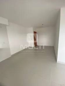 Apartamento com 2 Quartos para alugar, 60m² no Segismundo Pereira, Uberlândia