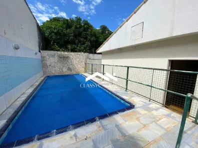 Casa com 3 Quartos para alugar, 290m² no Santa Mônica, Uberlândia