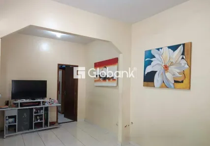 Casa com 5 Quartos à venda, 200m² no Delfino Magalhães, Montes Claros