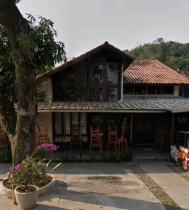 Ponto Comercial à venda, 550m² no Penedo, Itatiaia