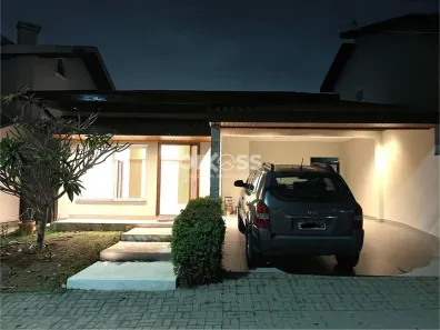 Casa com 5 Quartos para alugar, 220m² no Urbanova, São José dos Campos
