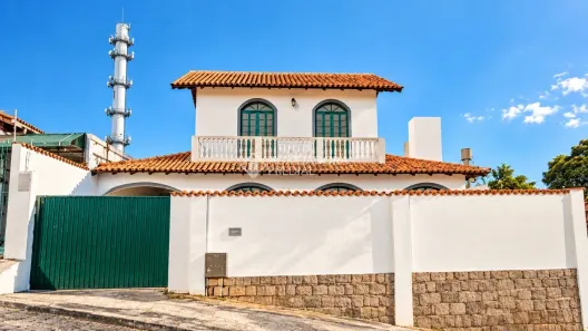 Casa com 3 Quartos para alugar, 405m² no Capoeiras, Florianópolis