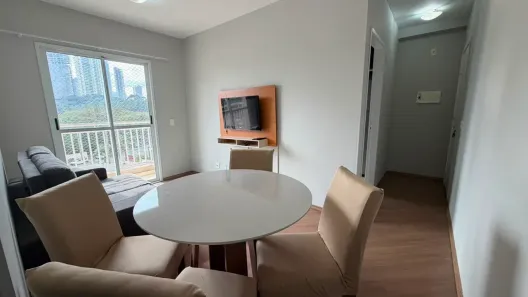Apartamento com 2 Quartos para alugar, 58m² no Jardim Tupanci, Barueri