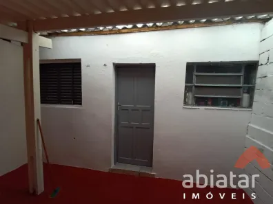 Casa com 2 Quartos para alugar, 66m² no Jardim Maria Rosa, Taboão da Serra