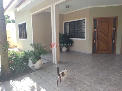 Casa com 4 Quartos à venda, 232m² no Jardim Campo Grande, Paranavaí