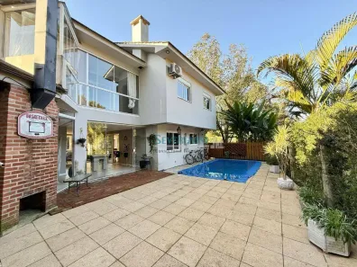 Casa de Condomínio com 6 Quartos à venda, 290m² no Jansen, Gravataí