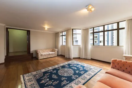 Apartamento com 3 Quartos para alugar, 240m² no Batel, Curitiba
