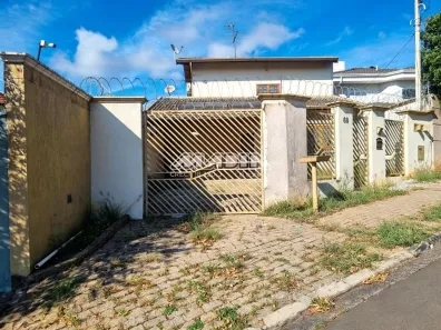 Sobrado com 2 Quartos para alugar, 226m² no Chácaras Alpina, Valinhos