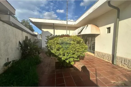 Casa com 3 Quartos para alugar, 213m² no Nova Campinas, Campinas