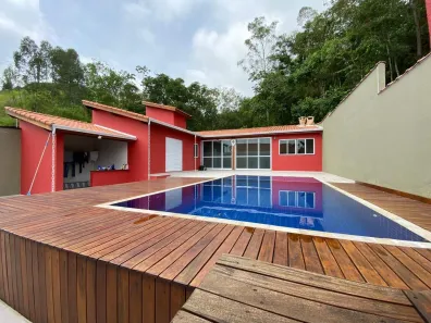Casa com 4 Quartos à venda, 350m² no Ajuda, Guararema