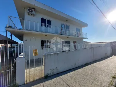 Casa com 2 Quartos para alugar, 70m² no Bela Vista, São José