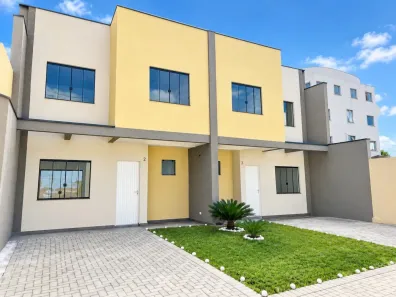 Sobrado com 3 Quartos para alugar, 94m² no Uberaba, Curitiba