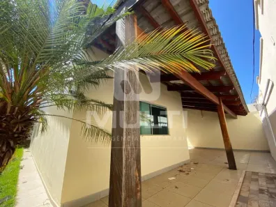 Casa com 3 Quartos à venda, 160m² no Jardim Inconfidência, Uberlândia