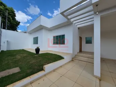 Casa com 4 Quartos à venda, 190m² no Jardim Santa Rosa, Maringá