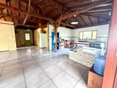 Casa com 2 Quartos para alugar, 100m² no Morro das Pedras, Florianópolis