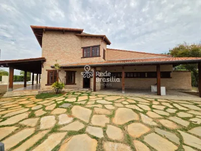 Casa com 4 Quartos para alugar, 360m² no Park Way, Brasília