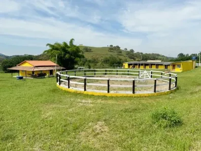 Fazenda/Sítio com 2 Quartos à venda, 20000m² no Papucaia, Cachoeiras de Macacu