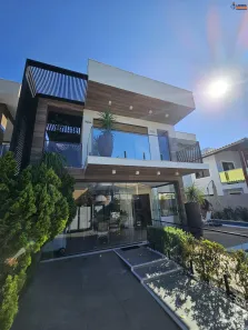 Casa de Condomínio com 4 Quartos à venda, 320m² no Centro, Lauro de Freitas