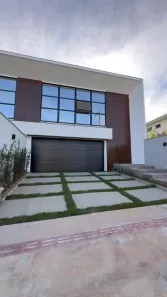 Sobrado com 3 Quartos à venda, 194m² no América, Joinville
