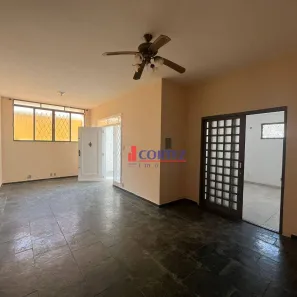 Casa com 3 Quartos à venda, 222m² no Zona Central, Rio Claro