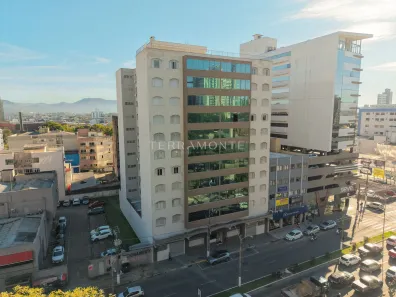Apartamento com 4 Quartos à venda, 144m² no Centro, Tubarão