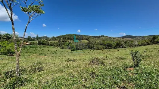 com 3 Quartos à venda, 5m² no Centro, Lagoinha