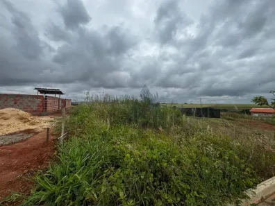 Lote/Terreno à venda, 200m² no Retiro Santana, Itapetininga