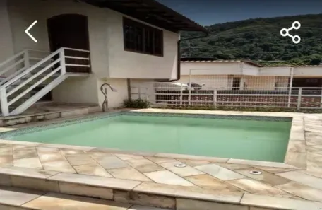 Casa com 4 Quartos à venda, 360m² no São Francisco, Niterói