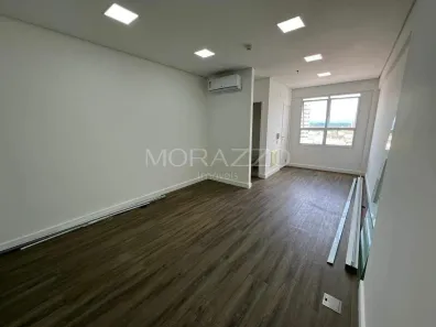 Sala Comercial à venda, 28m² no Centro, Jacareí