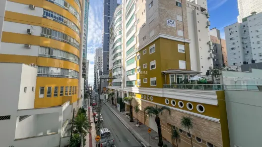 Apartamento com 3 Quartos para alugar, 166m² no Centro, Balneário Camboriú
