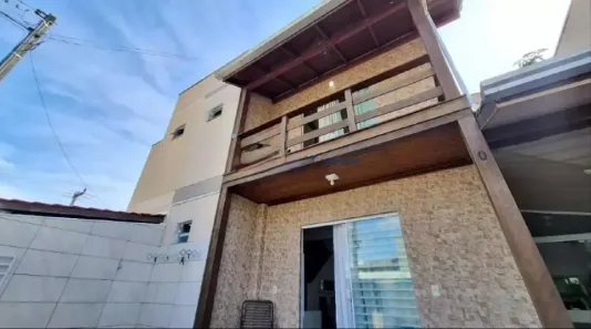 Sobrado com 2 Quartos à venda, 69m² no Espinheiros, Itajaí