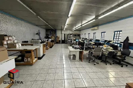 Prédio Comercial para alugar, 576m² no Centro, Diadema