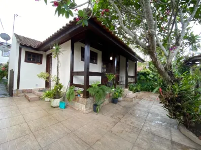 Casa de Condomínio com 4 Quartos para alugar, 140m² no Vargem Pequena, Rio de Janeiro