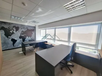 Sala Comercial para alugar, 38m² no Green Valley Alphaville, Barueri