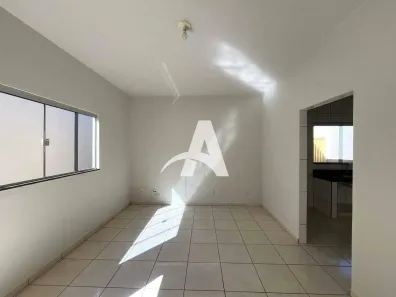 Casa com 3 Quartos para alugar, 110m² no Presidente Roosevelt, Uberlândia