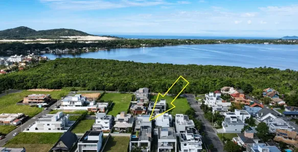 Casa com 4 Quartos à venda, 390m² no Lagoa da Conceição, Florianópolis