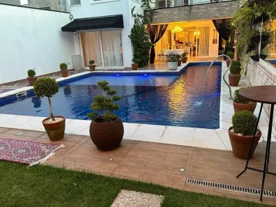 Sobrado com 4 Quartos para venda ou aluguel, 600m² no Vila Bertioga, São Paulo