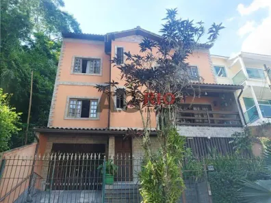 Casa com 4 Quartos à venda, 215m² no Vila Valqueire, Rio de Janeiro