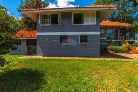 Casa com 4 Quartos para alugar, 215m² no São José, Passo Fundo