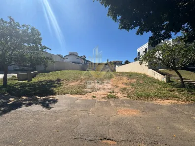Lote/Terreno à venda, 720m² no Sociedade Hípica de Botucatu, Botucatu