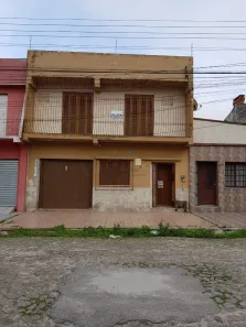 Casa com 3 Quartos para alugar, 160m² no Porto, Pelotas