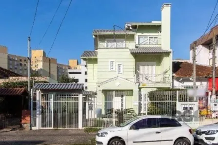Casa com 3 Quartos para alugar, 322m² no Cristal, Porto Alegre