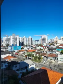 Apartamento com 1 Quarto para alugar, 45m² no Barreiros, São José