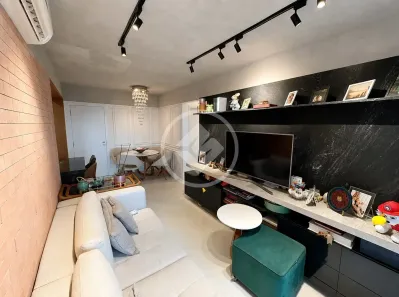 Apartamento com 2 Quartos à venda, 68m² no Capoeiras, Florianópolis